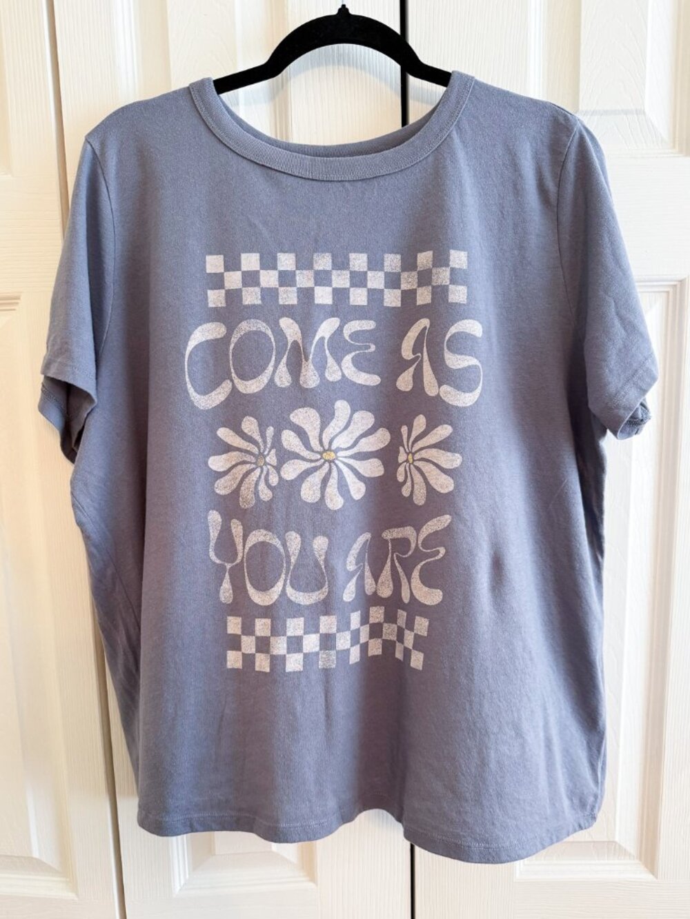 Old Navy Retro Everywear Graphic Tee